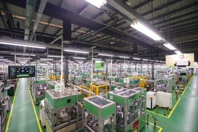 數(shù)智引擎，創(chuàng)新驅(qū)動(dòng)——上海施耐德工控以智能化鑄造燈塔工廠新標(biāo)桿